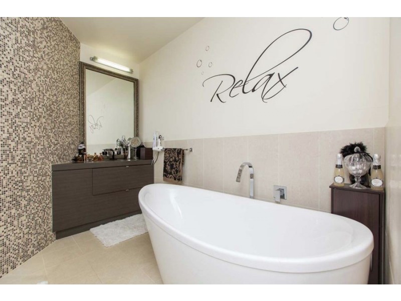 6 Spencer Place, Tatton NSW 2650