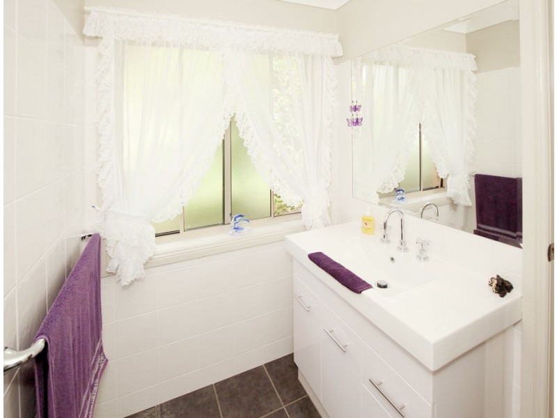 6 Avocet Drive, Estella NSW 2650