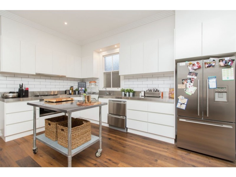 9 Brookong Avenue, Wagga Wagga NSW 2650