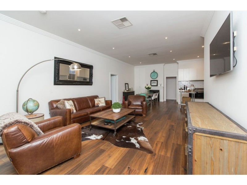 9 Brookong Avenue, Wagga Wagga NSW 2650