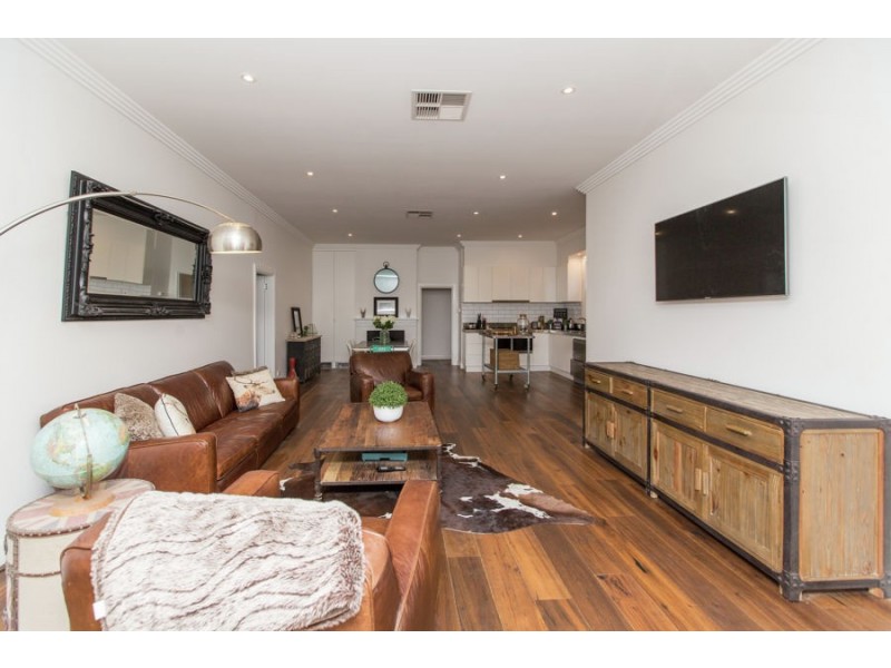 9 Brookong Avenue, Wagga Wagga NSW 2650