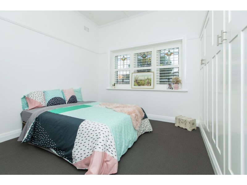 9 Brookong Avenue, Wagga Wagga NSW 2650