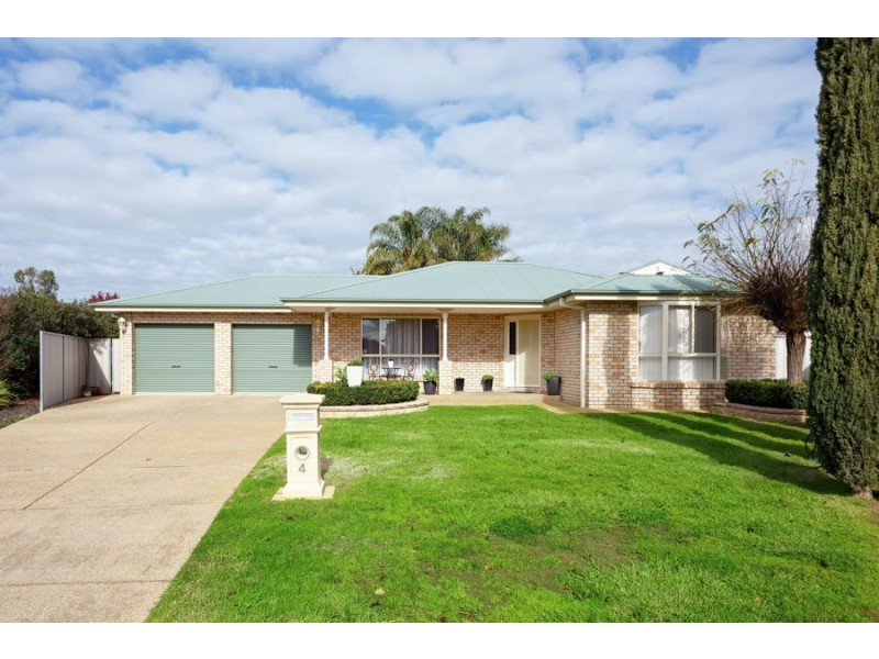 4 Rosella Place, Mount Austin NSW 2650