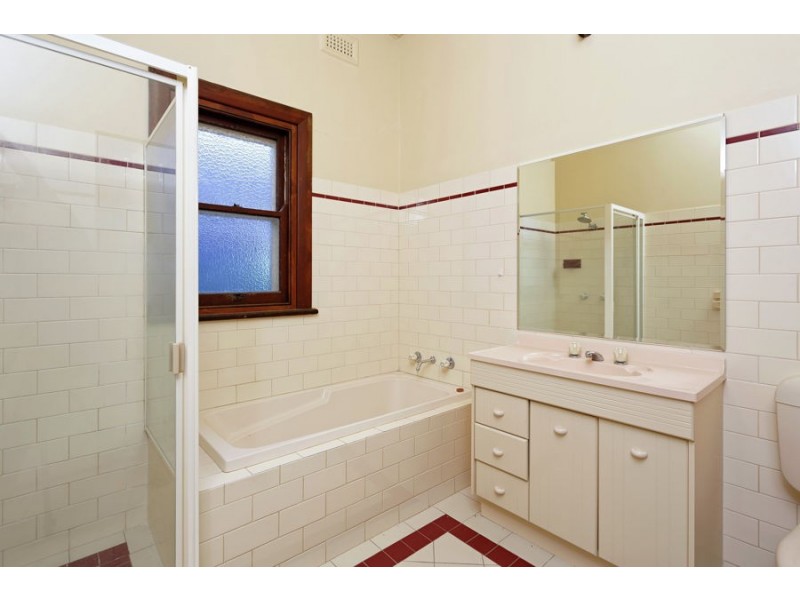 22 Meurant Avenue, Wagga Wagga NSW 2650