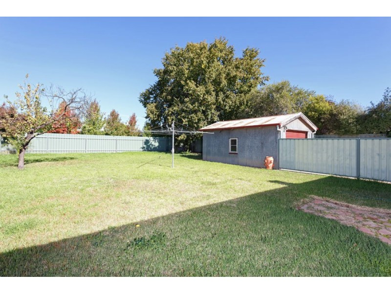 22 Meurant Avenue, Wagga Wagga NSW 2650