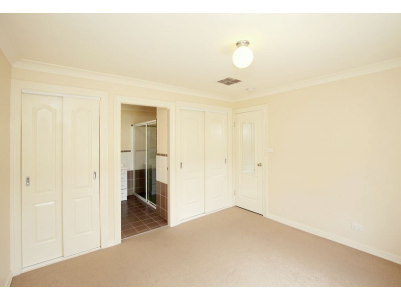 15 Barrima Road, Glenfield Park NSW 2650