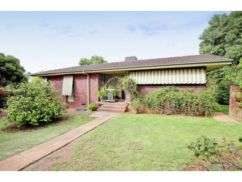 7 Moxham Street, Ashmont NSW 2650