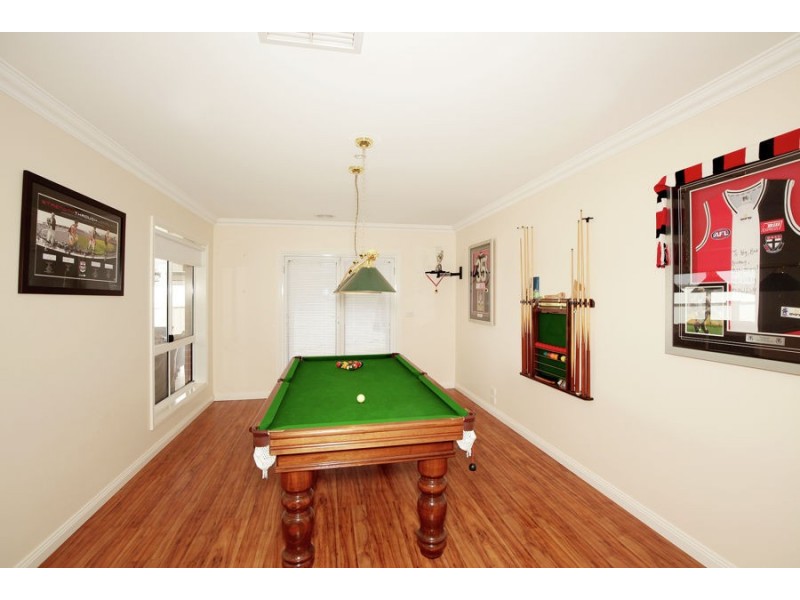 4 Fisher Place, Lloyd NSW 2650