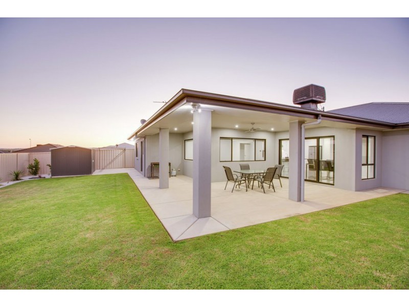 15 Goonawarra Street, Estella NSW 2650