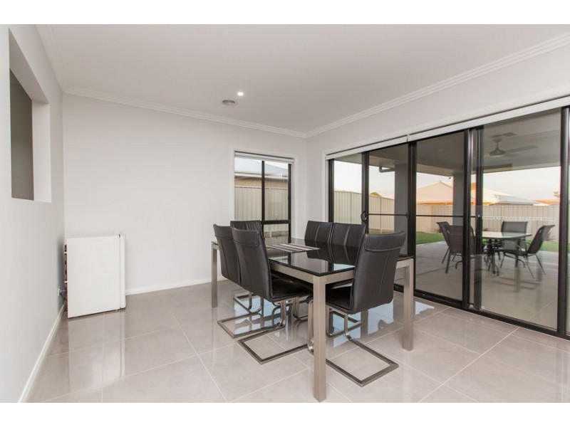 15 Goonawarra Street, Estella NSW 2650