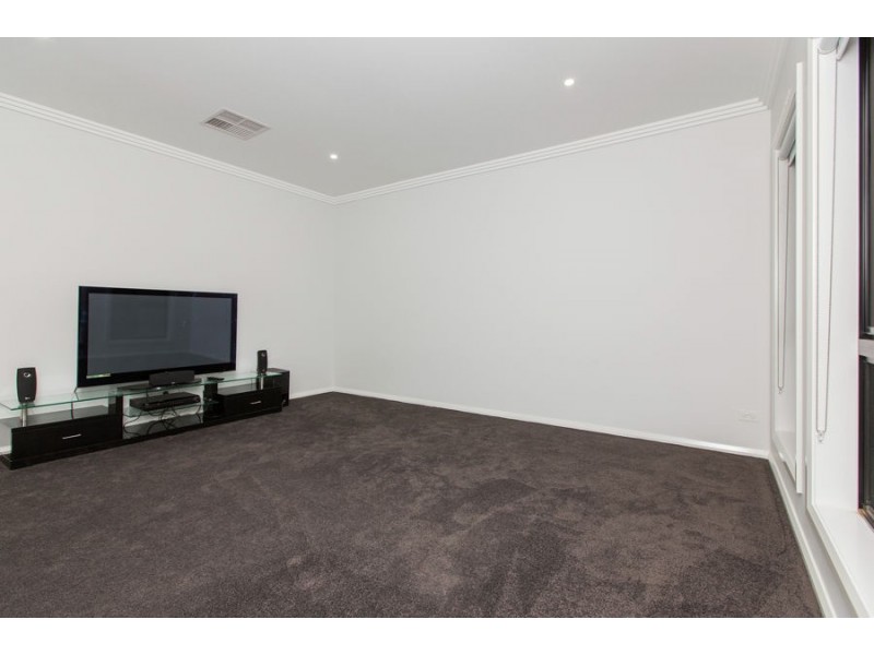 15 Goonawarra Street, Estella NSW 2650