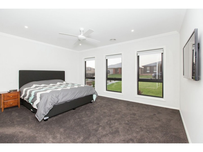 15 Goonawarra Street, Estella NSW 2650