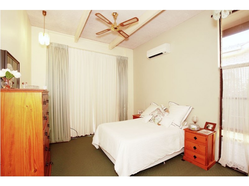 32 Wilks Avenue, Kooringal NSW 2650