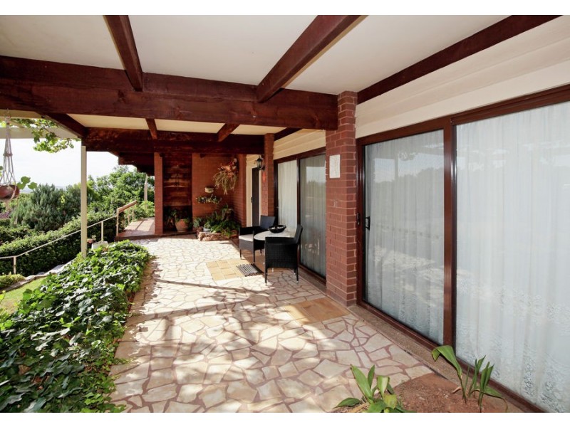 32 Wilks Avenue, Kooringal NSW 2650