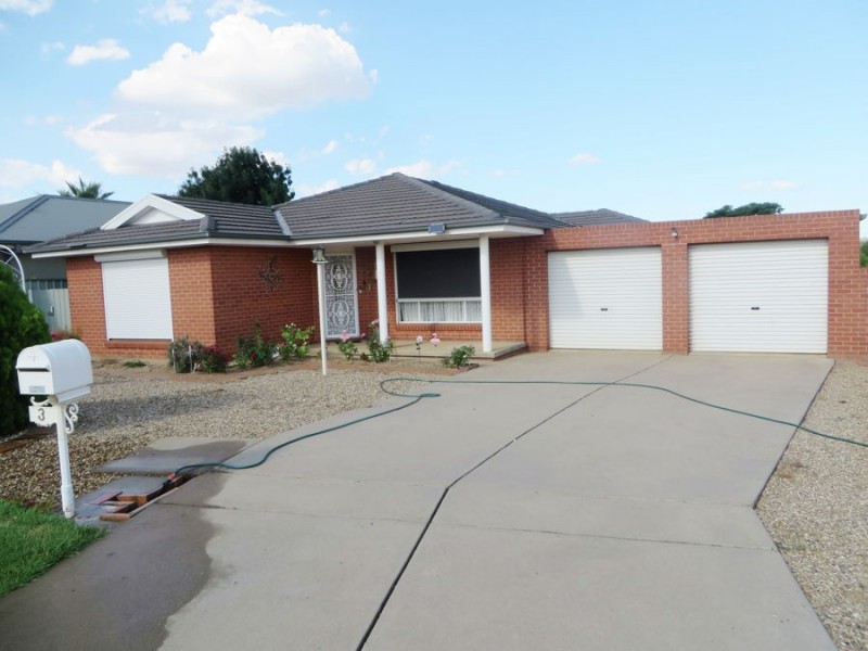 3 Willang Crescent, Glenfield Park NSW 2650