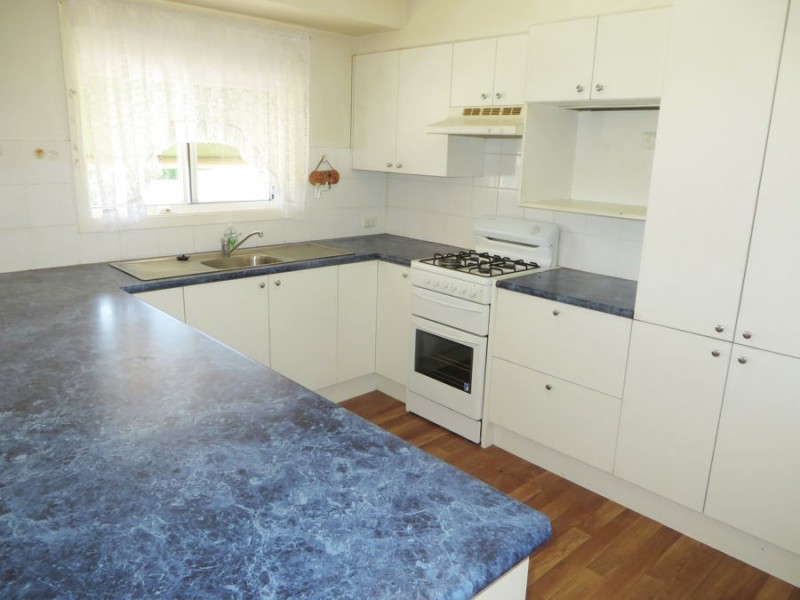 3 Willang Crescent, Glenfield Park NSW 2650