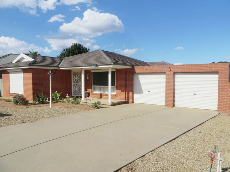 3 Willang Crescent, Glenfield Park NSW 2650