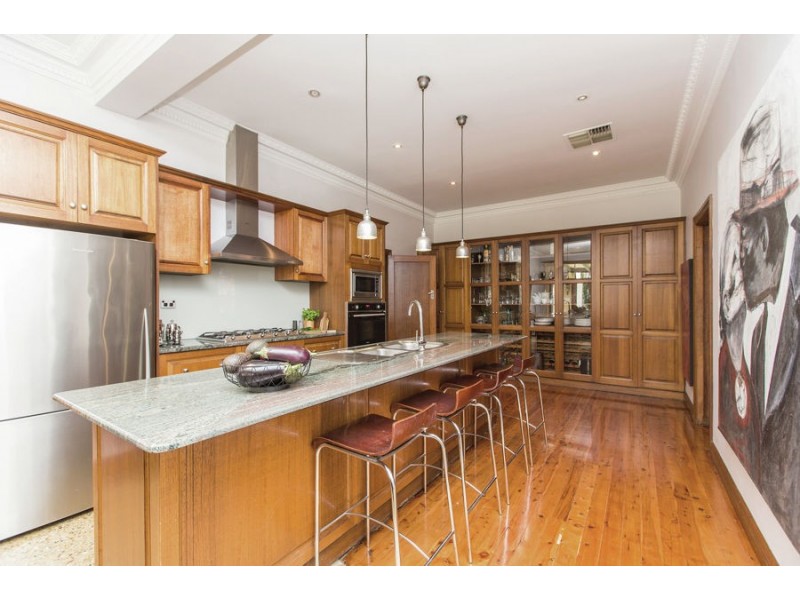 58 Coleman Street, Turvey Park NSW 2650