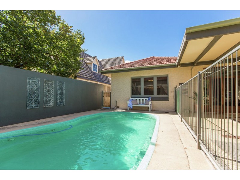 58 Coleman Street, Turvey Park NSW 2650