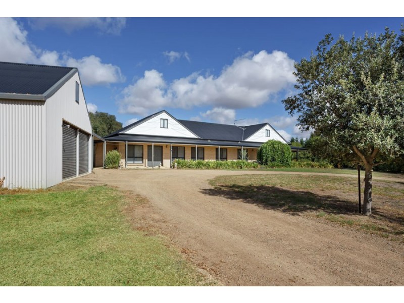 1 Correa Place, Springvale NSW 2650