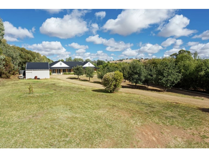 1 Correa Place, Springvale NSW 2650