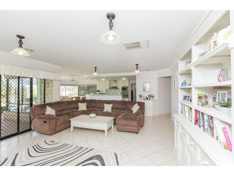 3 Mirbelia Drive, Springvale NSW 2650