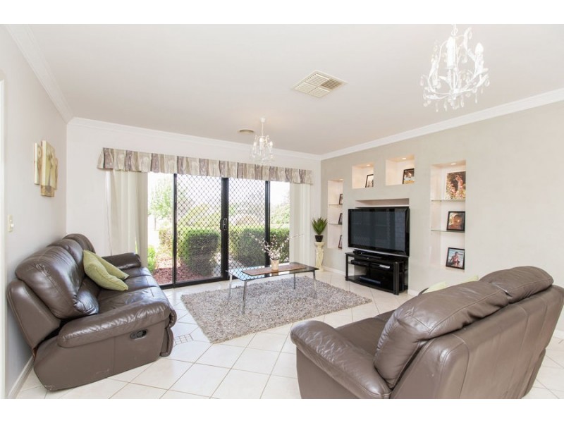 3 Mirbelia Drive, Springvale NSW 2650