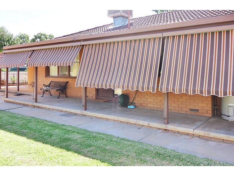 10 Mixner Street, The Rock NSW 2655
