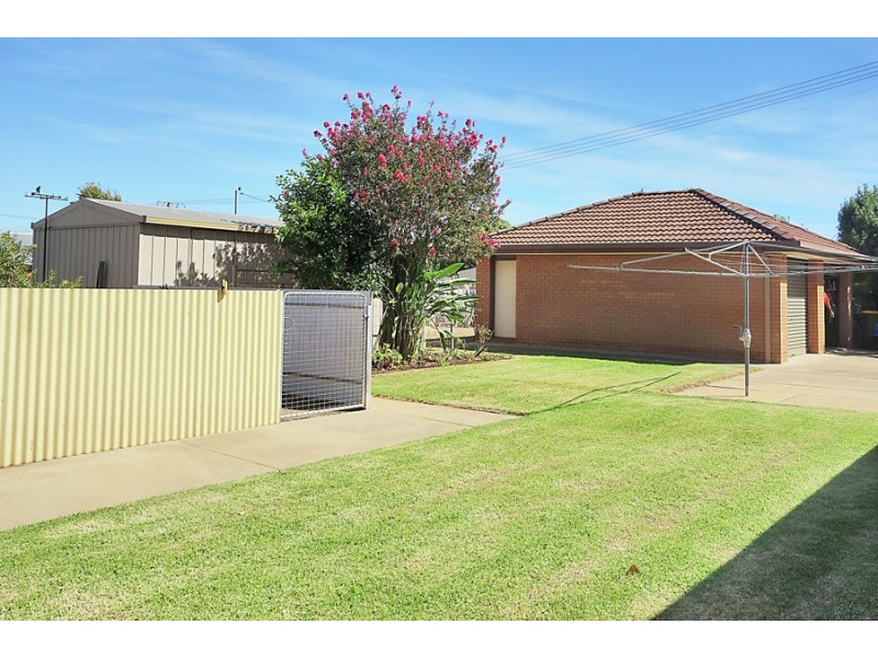 10 Mixner Street, The Rock NSW 2655