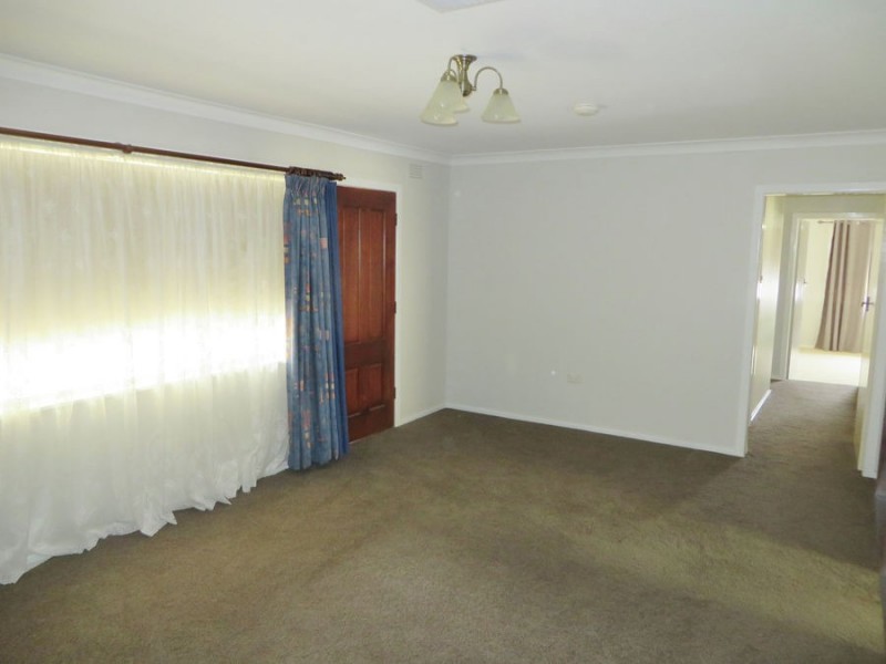 24 Baylis Street, Mangoplah NSW 2652