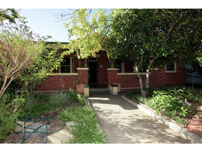 25 Brookong Street, Wagga Wagga NSW 2650