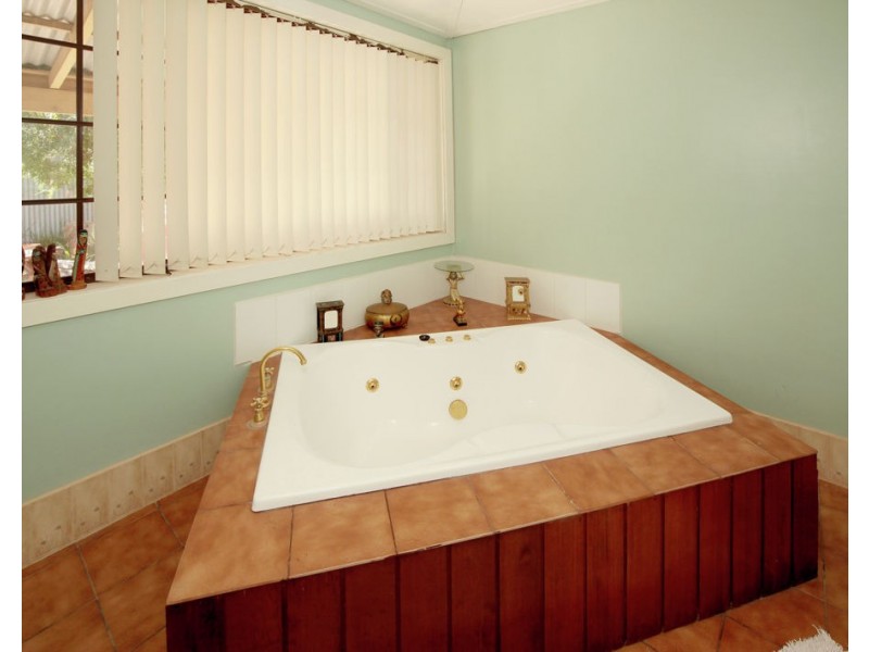 25 Brookong Street, Wagga Wagga NSW 2650