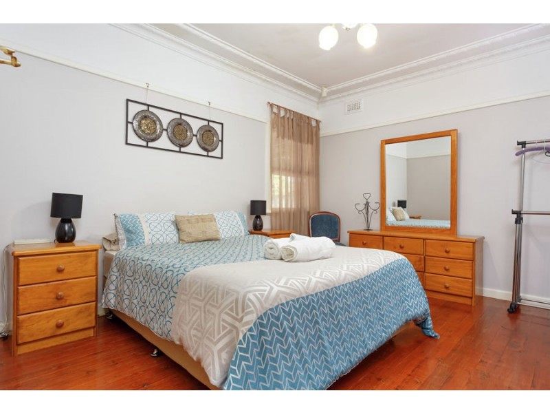20 Blamey Street, Turvey Park NSW 2650