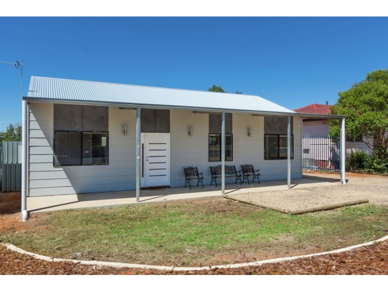 22 Bardia Street, Ashmont NSW 2650