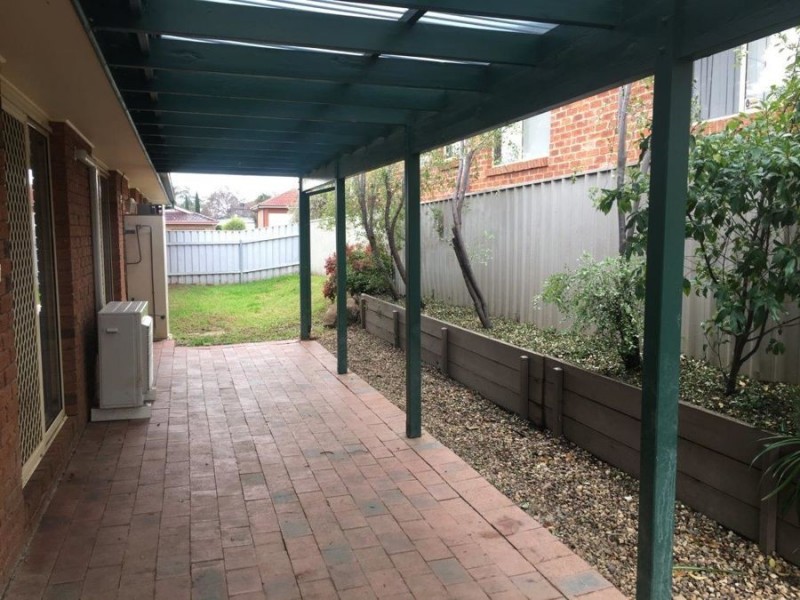 8 Randall Street, Kooringal NSW 2650