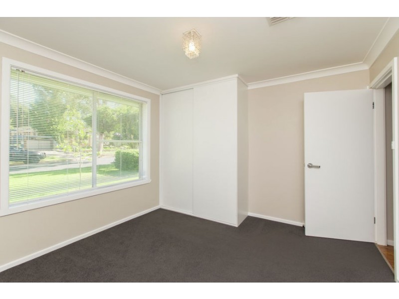 6 Tinga Crescent, Kooringal NSW 2650