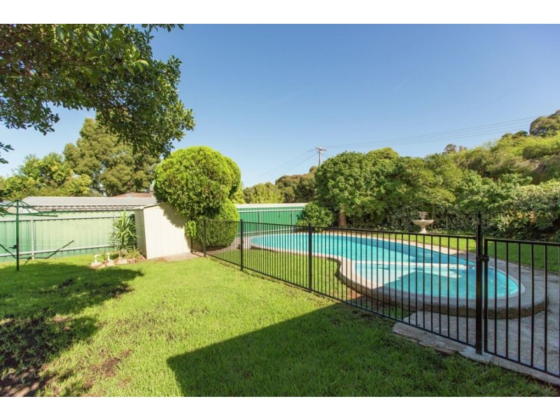 6 Tinga Crescent, Kooringal NSW 2650