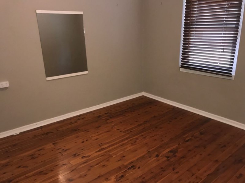 33 Bluett Cresent, Turvey Park NSW 2650