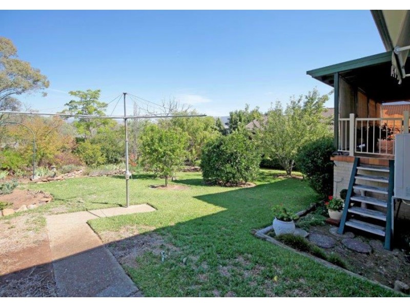 9 Godfrey Street, Tumut NSW 2720