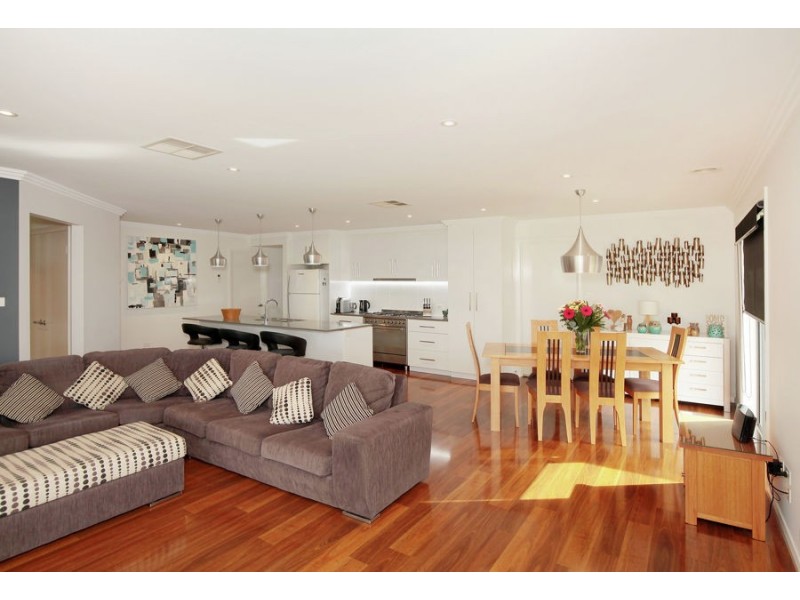 58 Strickland Drive, Boorooma NSW 2650