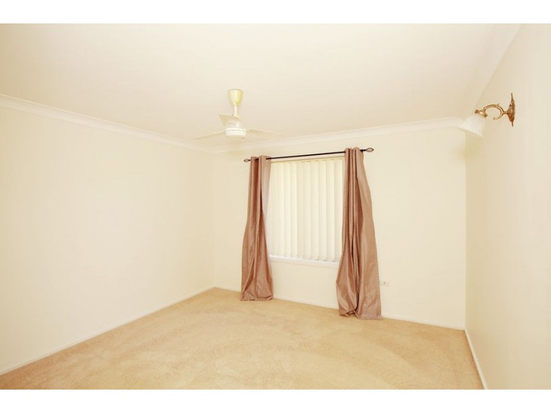 11 Main Street, Lake Albert NSW 2650