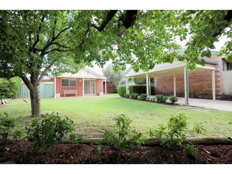 10 Clipper Way, Estella NSW 2650