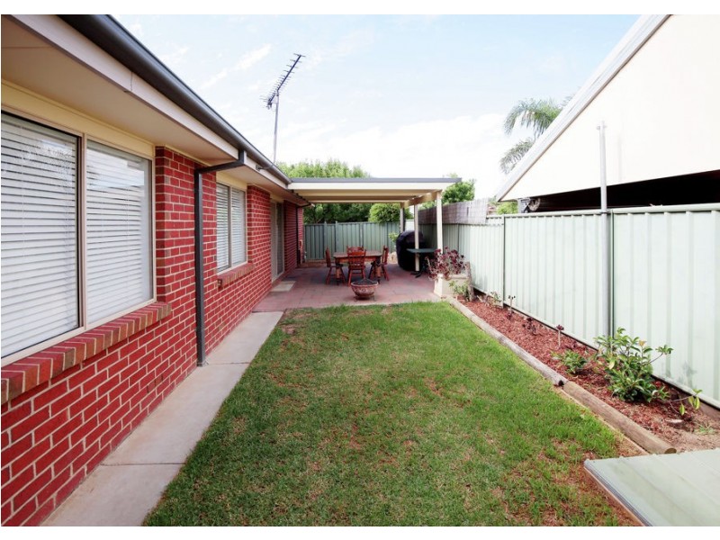 10 Clipper Way, Estella NSW 2650
