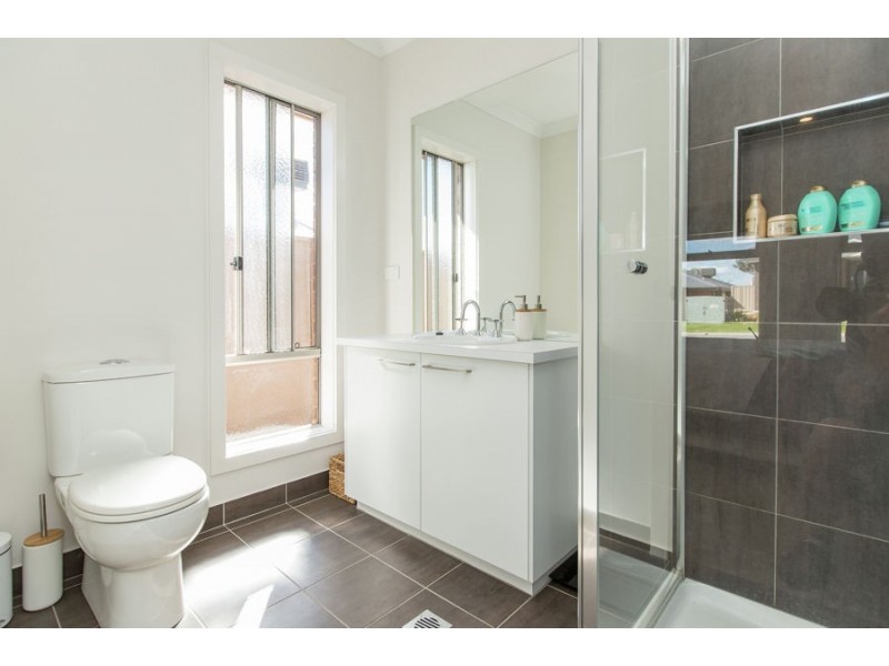 23 Charlton Street, Boorooma NSW 2650