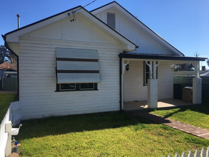 26 Flinders Street, Wagga NSW 2650