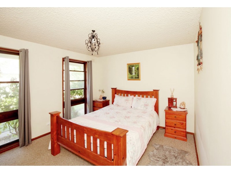 6 Sherwood Avenue, Kooringal NSW 2650