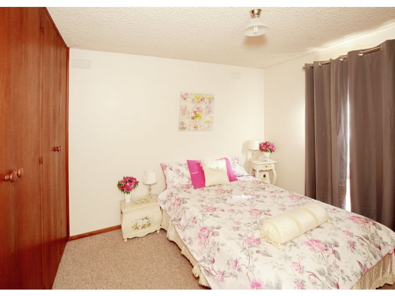 6 Sherwood Avenue, Kooringal NSW 2650