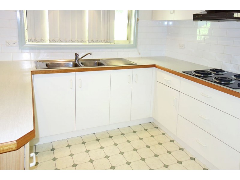 1/1 Minchin Place, Kooringal NSW 2650