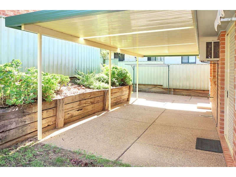 1/1 Minchin Place, Kooringal NSW 2650