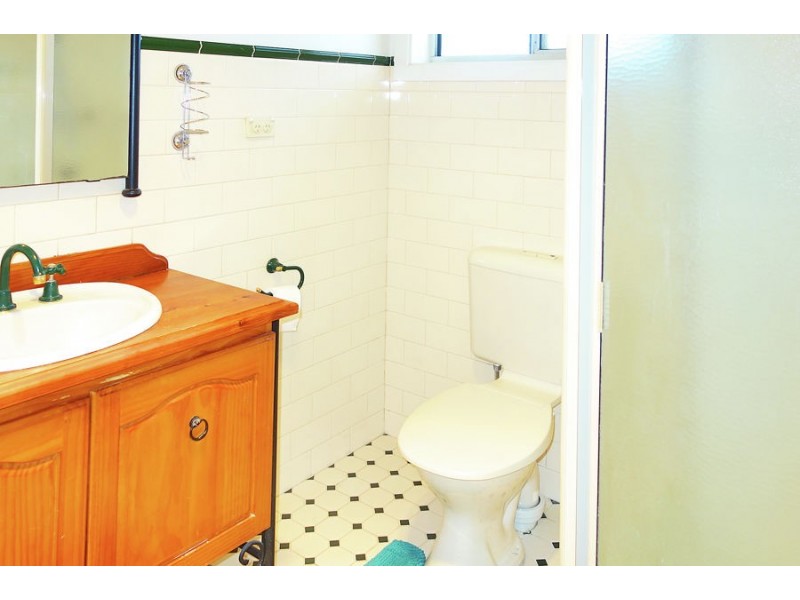 94 Jasmin Crescent, Lake Albert NSW 2650